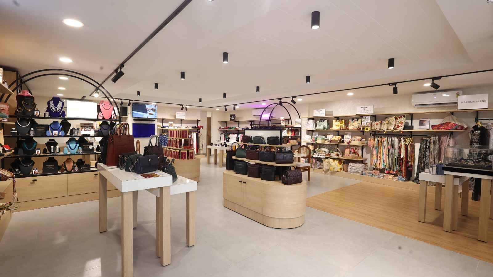 Unhu Official's Storefront